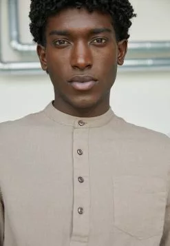 Pier One Shirt - Taupe 9 Pier One Shirt - Taupe -Pier One Shop 02bf2dafeb9f48aca132a39f3c9562ef