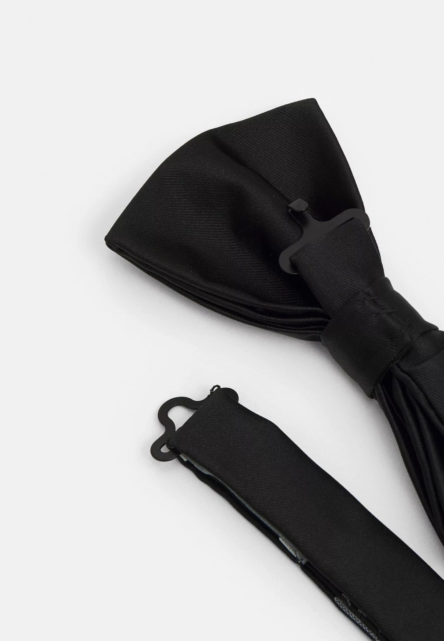 Pier One Set - Pocket Square -Black 3 Pier One Set - Pocket Square -Black - Image 3