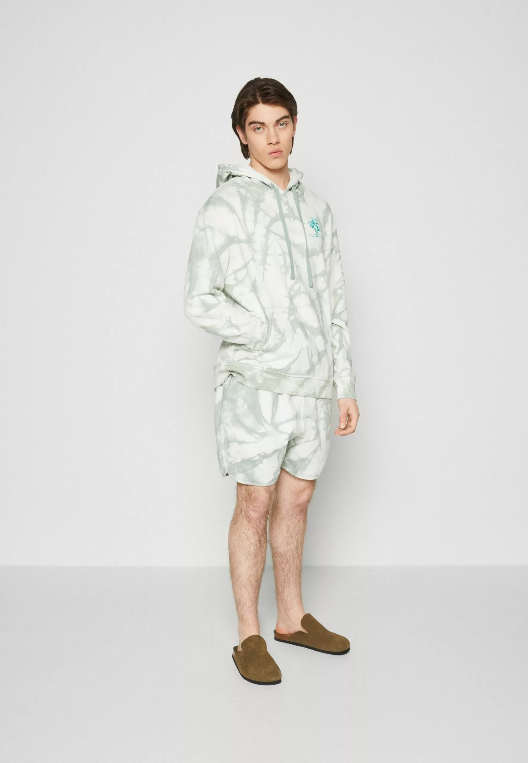 Pier One Hoodie - Green 2 Pier One Hoodie - Green - Image 2