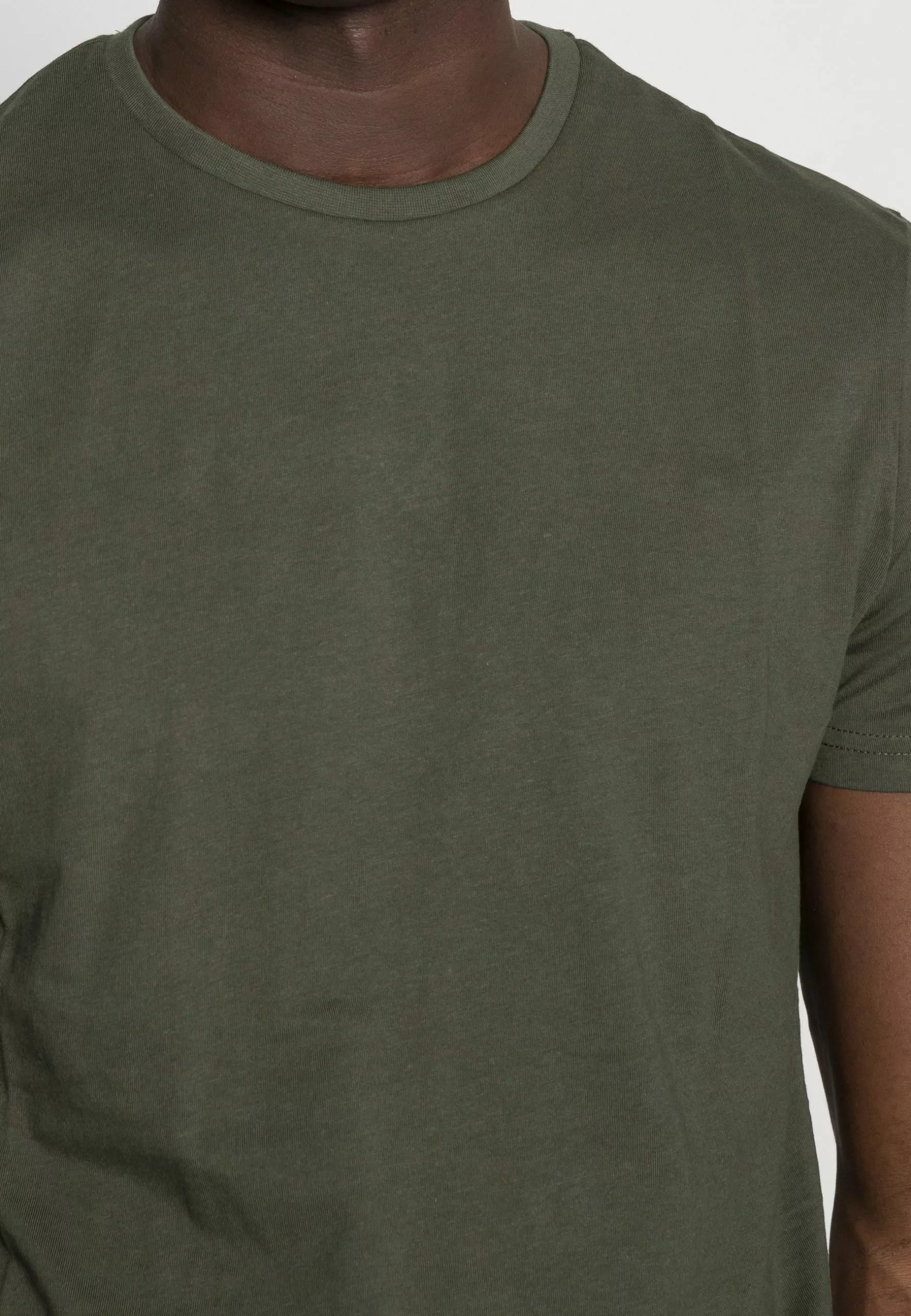 Pier One 5 Pack - Basic T-Shirt - Dark Blue/Grey/Khaki 8 Pier One 5 Pack - Basic T-Shirt - Dark Blue/Grey/Khaki - Image 8