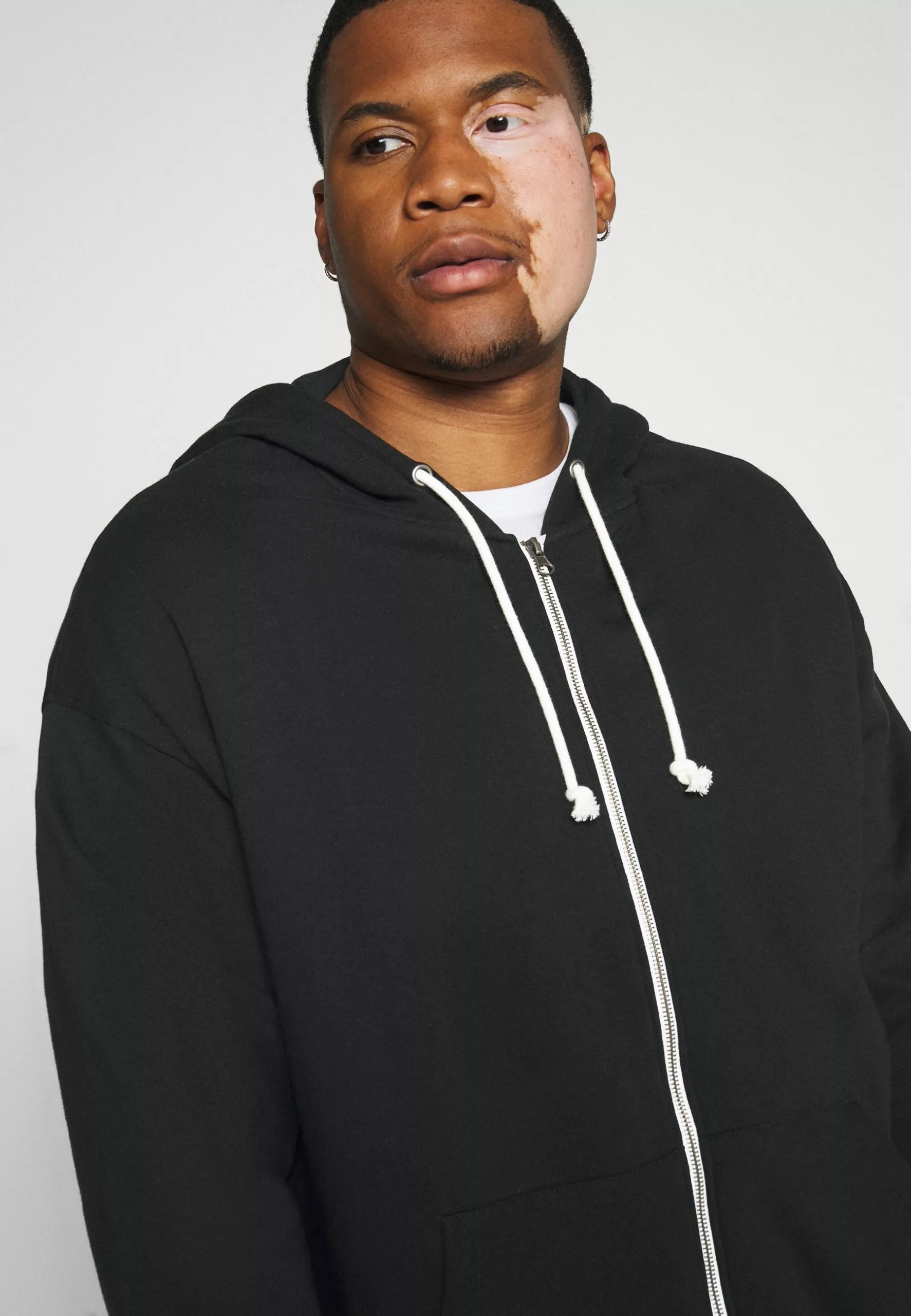 Pier One Zip-Up Sweatshirt - Black 6 Pier One Zip-Up Sweatshirt - Black - Image 6