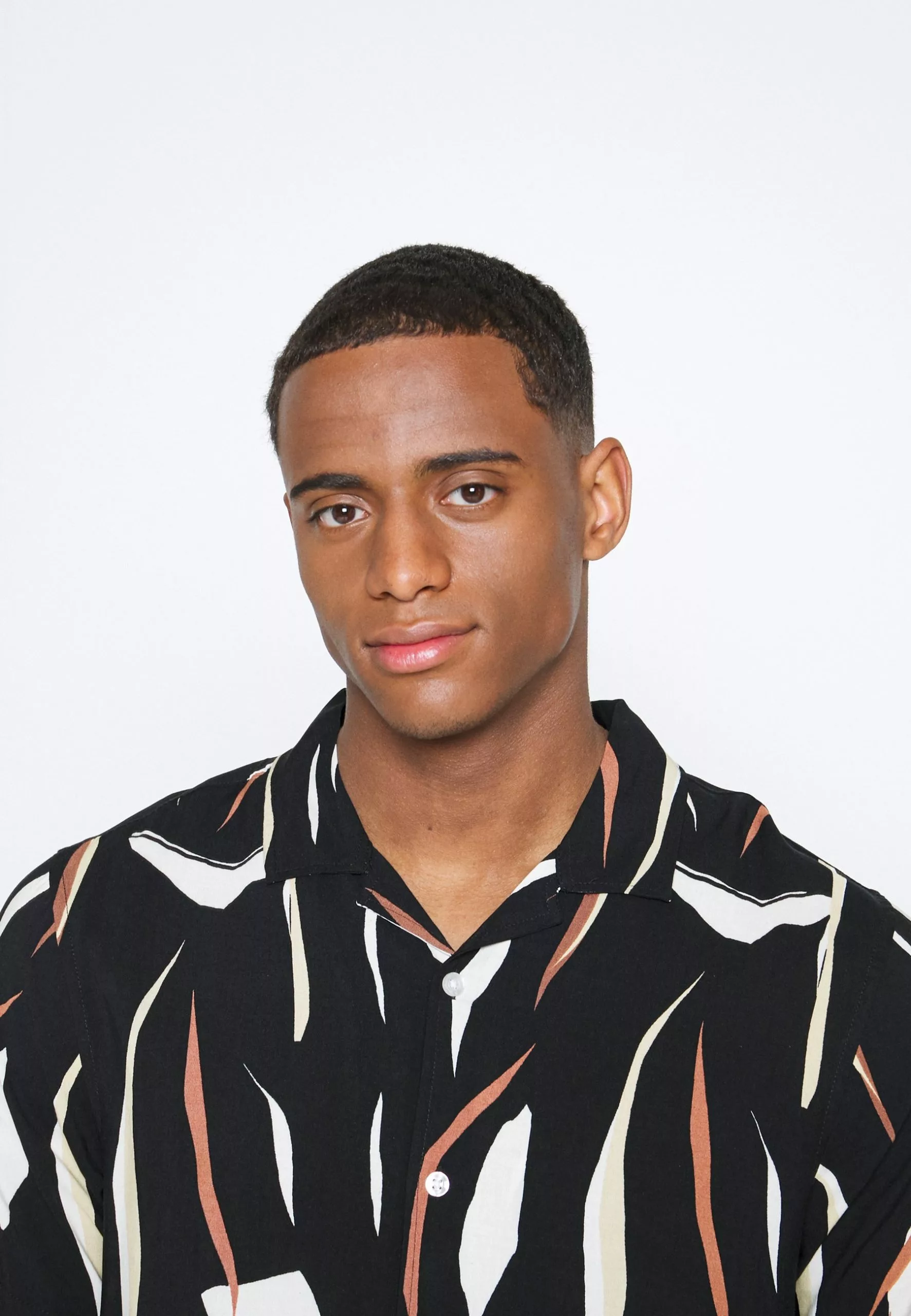 Pier One Contemporary Art Regular Resort- Shirt - Black 6 Pier One Contemporary Art Regular Resort- Shirt - Black - Image 6