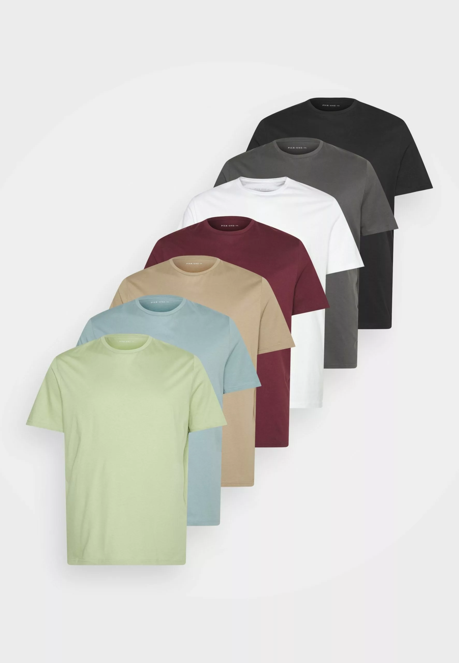 Pier One 7 Pack - Basic T-Shirt - Black /Green /Bordeaux 1 Pier One 7 Pack - Basic T-Shirt - Black /Green /Bordeaux
