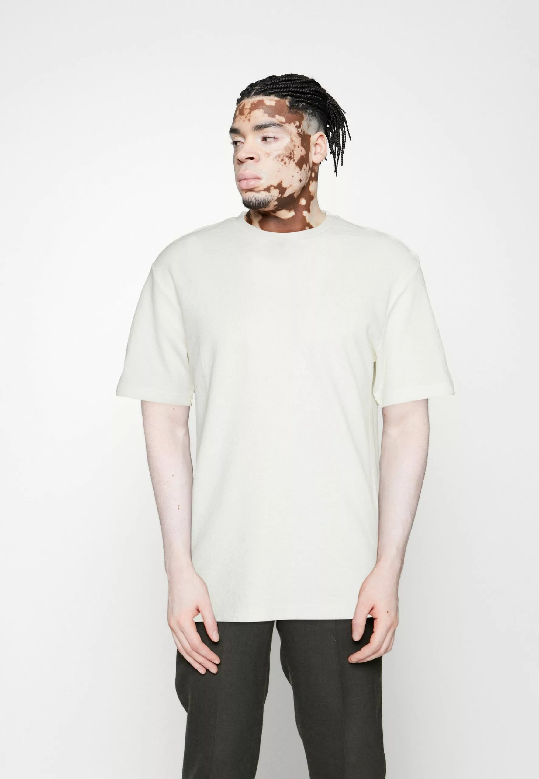 Pier One Basic T-Shirt - White 1 Pier One Basic T-Shirt - White