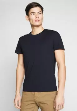 Pier One 2 Pack - Basic T-Shirt - White/Dark Blue 8 Pier One 2 Pack - Basic T-Shirt - White/Dark Blue -Pier One Shop 29e824f9825c4b58be6620e83ee4ac6b