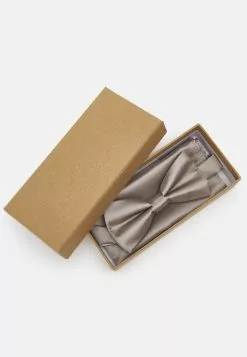 Pier One Set - Pocket Square - Stone 10 Pier One Set - Pocket Square - Stone -Pier One Shop 2e20d7fb99604f3ebdc21ea5b1233e9d