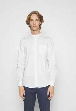 Pier One Muscle Fit Stand- Shirt - White