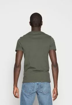 Pier One 3 Pack - Basic T-Shirt - Black/Grey/Green 9 Pier One 3 Pack - Basic T-Shirt - Black/Grey/Green -Pier One Shop 302b28ae9cfb4ba48ebdbc5d108d4998