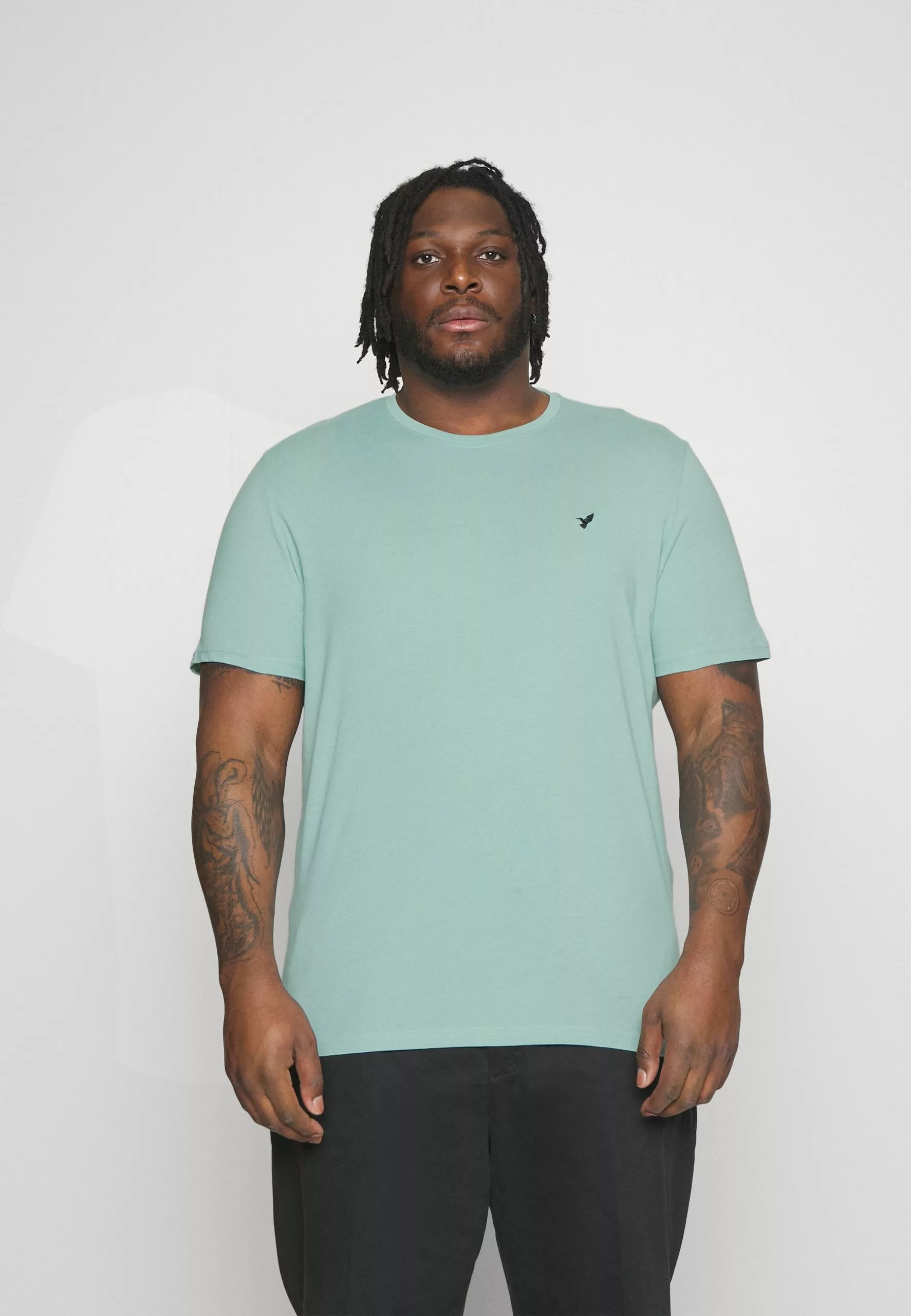 Pier One 5 Pack - Basic T-Shirt - Dark Green/Beige/Light Blue 4 Pier One 5 Pack - Basic T-Shirt - Dark Green/Beige/Light Blue - Image 4