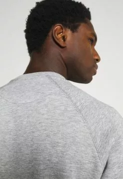 Pier One 3 Pack - Sweatshirt - Bordeaux/Black/Grey 14 Pier One 3 Pack - Sweatshirt - Bordeaux/Black/Grey -Pier One Shop 3f826ffba33f448aa8aacde667ba354b