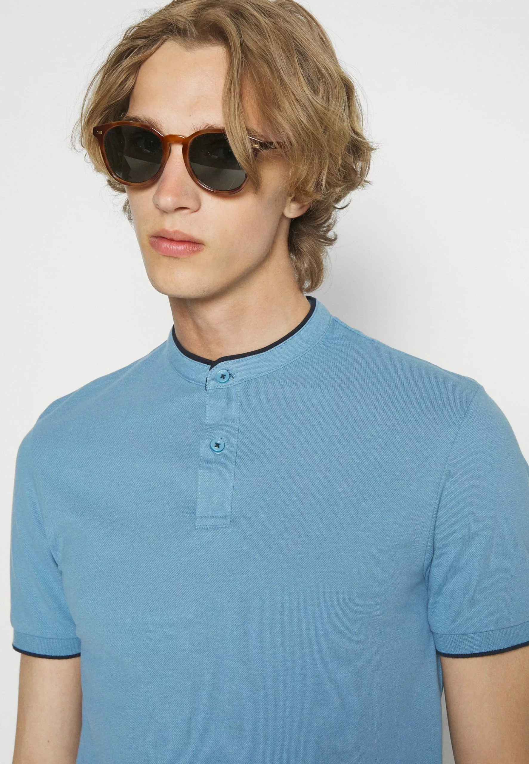 Pier One Basic T-Shirt - Light Blue 4 Pier One Basic T-Shirt - Light Blue - Image 4