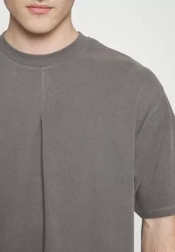 Pier One Basic T-Shirt - Basic T-Shirt 9 Pier One Basic T-Shirt - Basic T-Shirt -Pier One Shop 4668e52b784f474bbd500bf53439087f