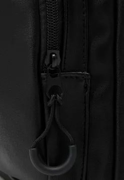 Pier One Unisex - Rucksack - Black 8 Pier One Unisex - Rucksack - Black -Pier One Shop 5794b48b83a04f3f9d136de4c6125b39