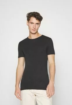Pier One 3 Pack Muscle Fit- Basic T-Shirt - Black 6 Pier One 3 Pack Muscle Fit- Basic T-Shirt - Black -Pier One Shop 5ba4f53aaefc4a51b21ae71de5f7be4a