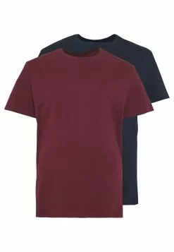Pier One 2 Pack - Basic T-Shirt - Dark Blue/Bordeaux 10 Pier One 2 Pack - Basic T-Shirt - Dark Blue/Bordeaux -Pier One Shop 5ca9e549eb7442b1ada1ae81856f1fde