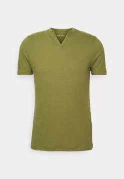 Pier One Basic T-Shirt - Green 8 Pier One Basic T-Shirt - Green -Pier One Shop 611db45e3c334da9a16cf24a6bc47cf9