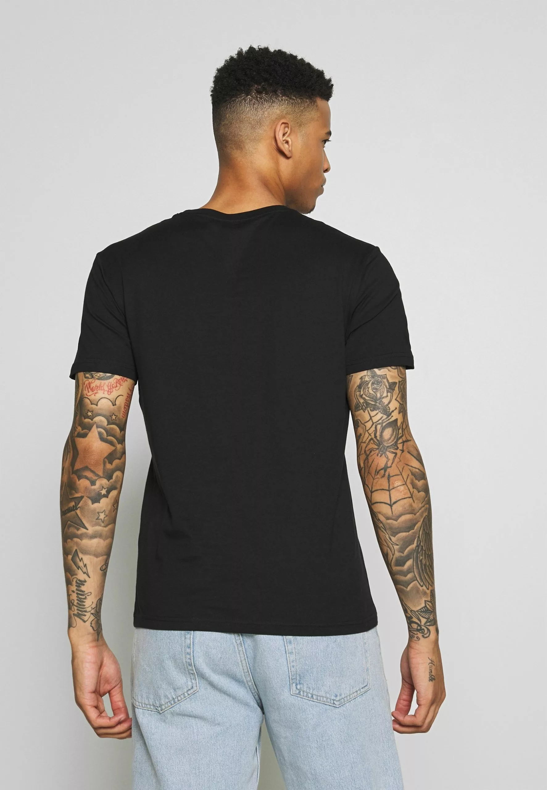 Pier One 3 Pack - Basic T-Shirt -Black/ White 4 Pier One 3 Pack - Basic T-Shirt -Black/ White - Image 4