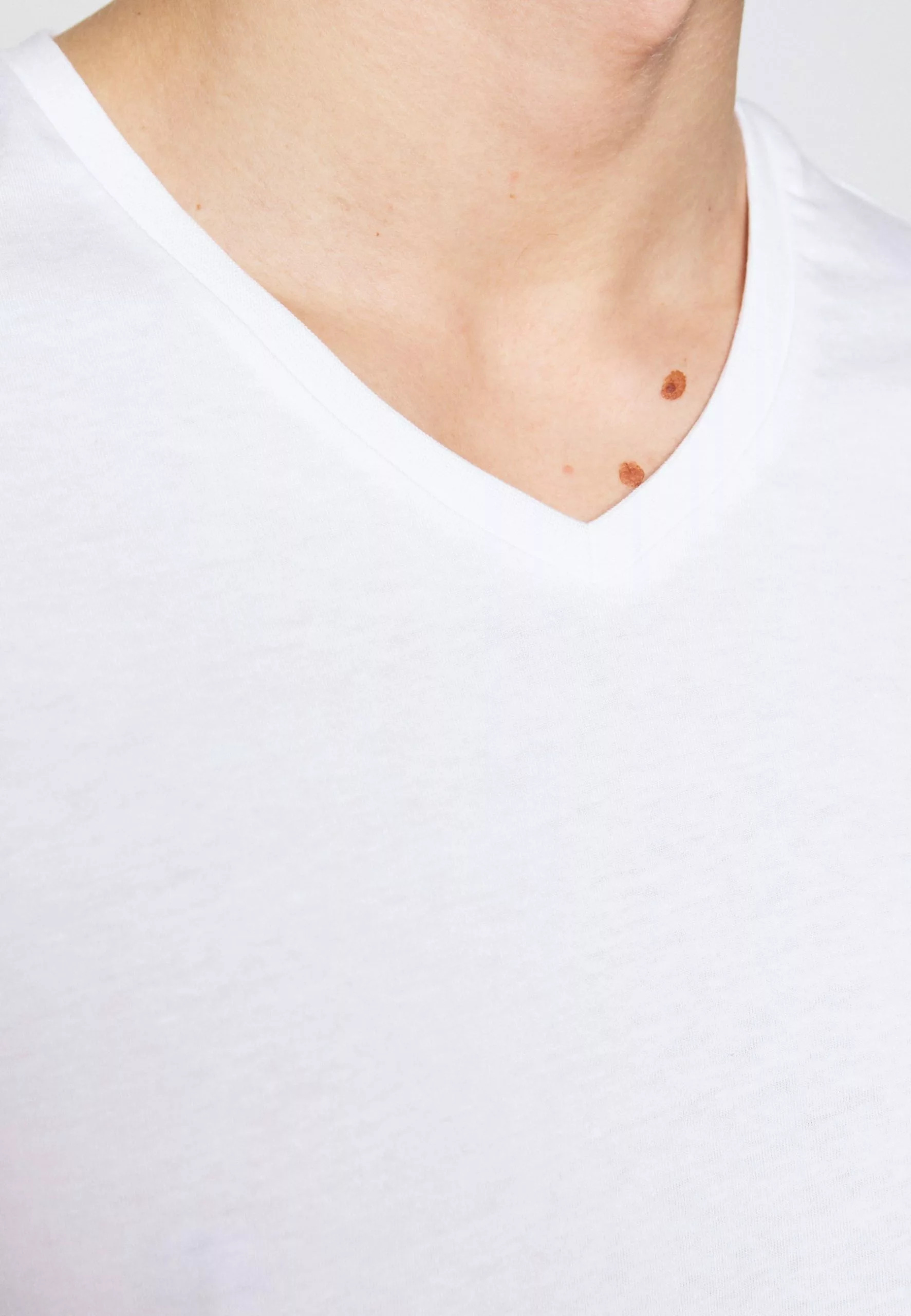 Pier One 5 Pack - Basic T-Shirt - White/Black 8 Pier One 5 Pack - Basic T-Shirt - White/Black - Image 8