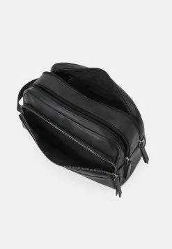 Pier One Wash Bag - Black 6 Pier One Wash Bag - Black -Pier One Shop 72c61a3eb0464acab4cb9e5cbe61c284