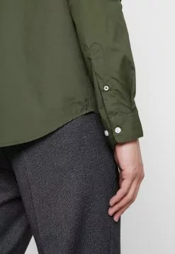 Pier One 2 Pack - Shirt - Oliv/Black 11 Pier One 2 Pack - Shirt - Oliv/Black -Pier One Shop 7b6c76a6d504409bac8cbc515151e1f6