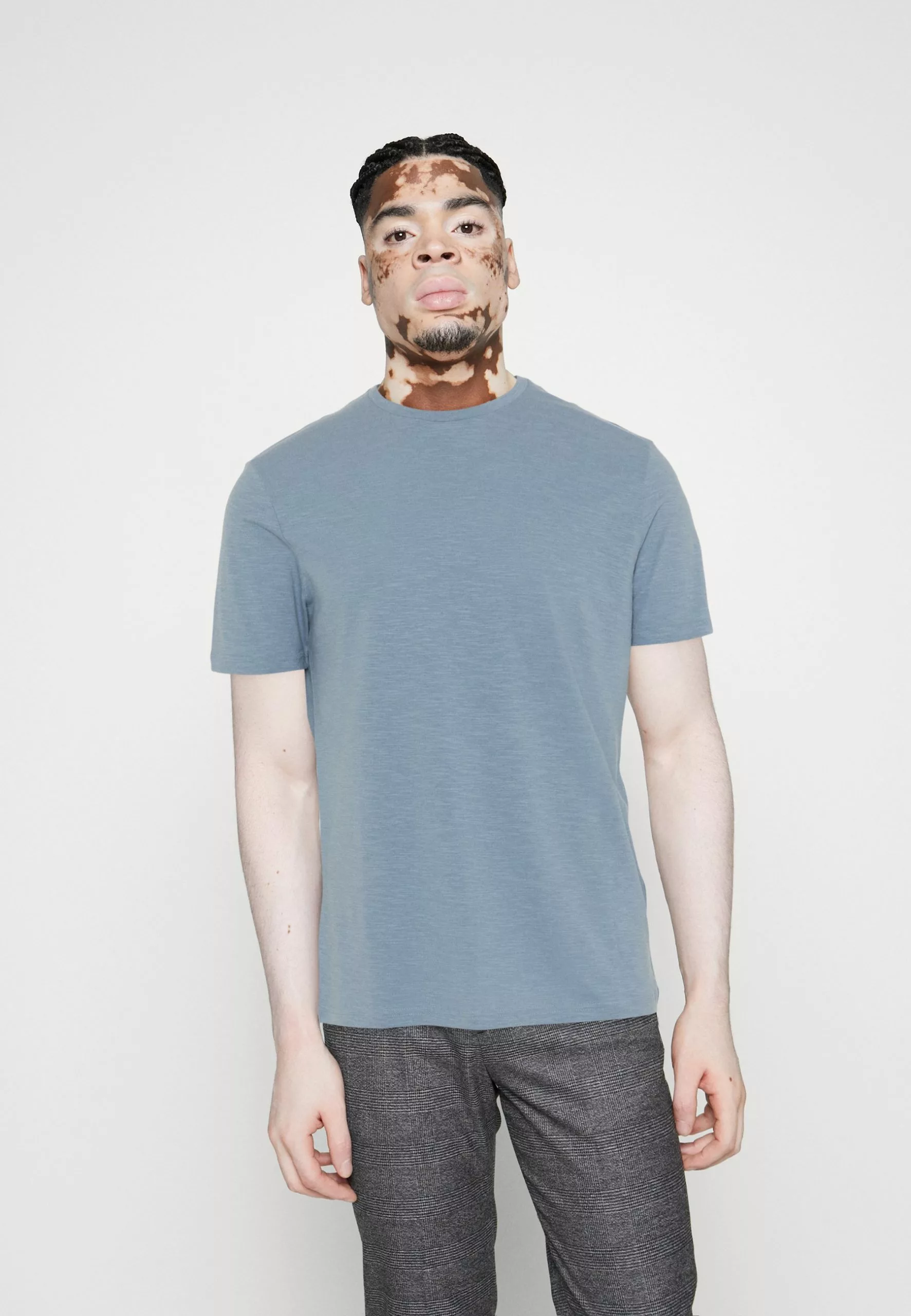 Pier One 7 Pack - Basic T-Shirt - White/Yellow/Lilac 5 Pier One 7 Pack - Basic T-Shirt - White/Yellow/Lilac - Image 5