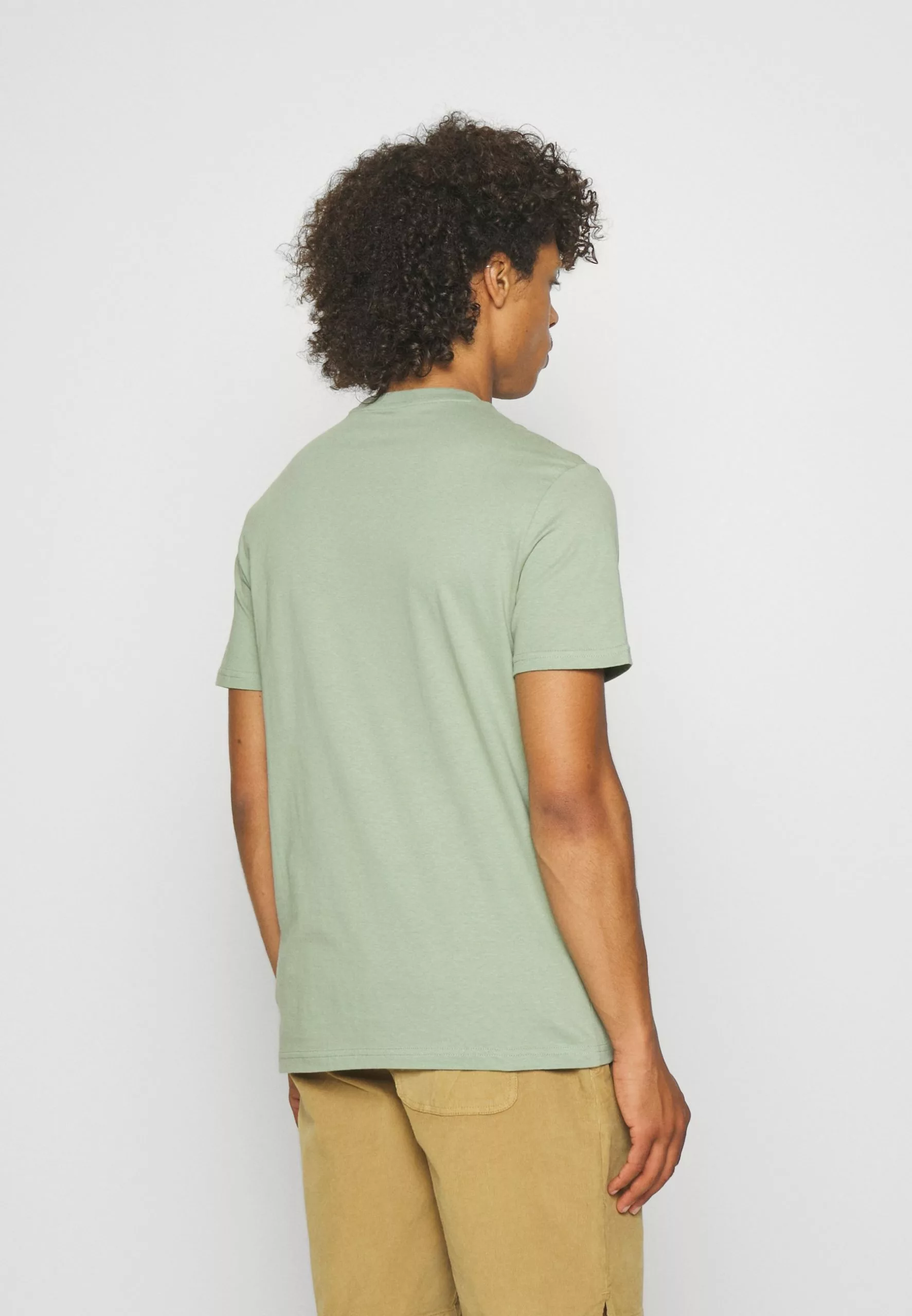 Pier One 3 Pack Unisex - Basic T-Shirt - White/Offwhite /Green 3 Pier One 3 Pack Unisex - Basic T-Shirt - White/Offwhite /Green - Image 3