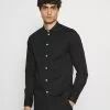 Pier One Muscle Fit Stand- Shirt - Black