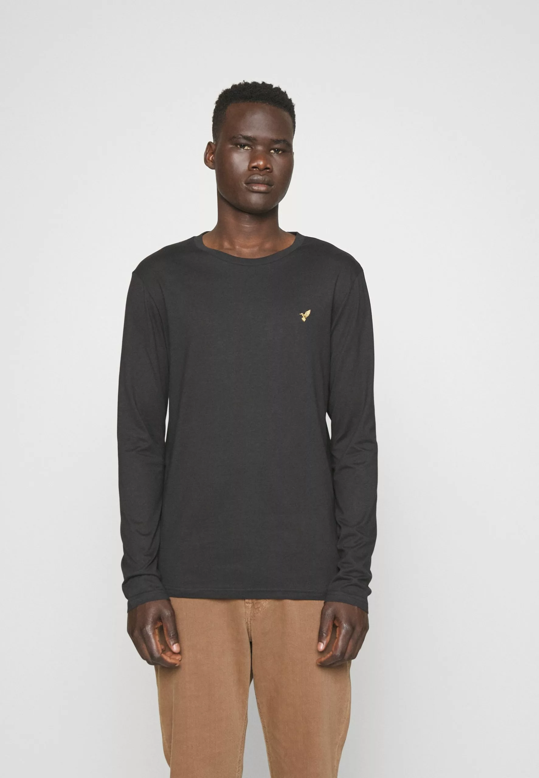 Pier One 3 Pack Unisex- Long Sleeved Top - Black/Bordeaux/Dark Green 2 Pier One 3 Pack Unisex- Long Sleeved Top - Black/Bordeaux/Dark Green - Image 2