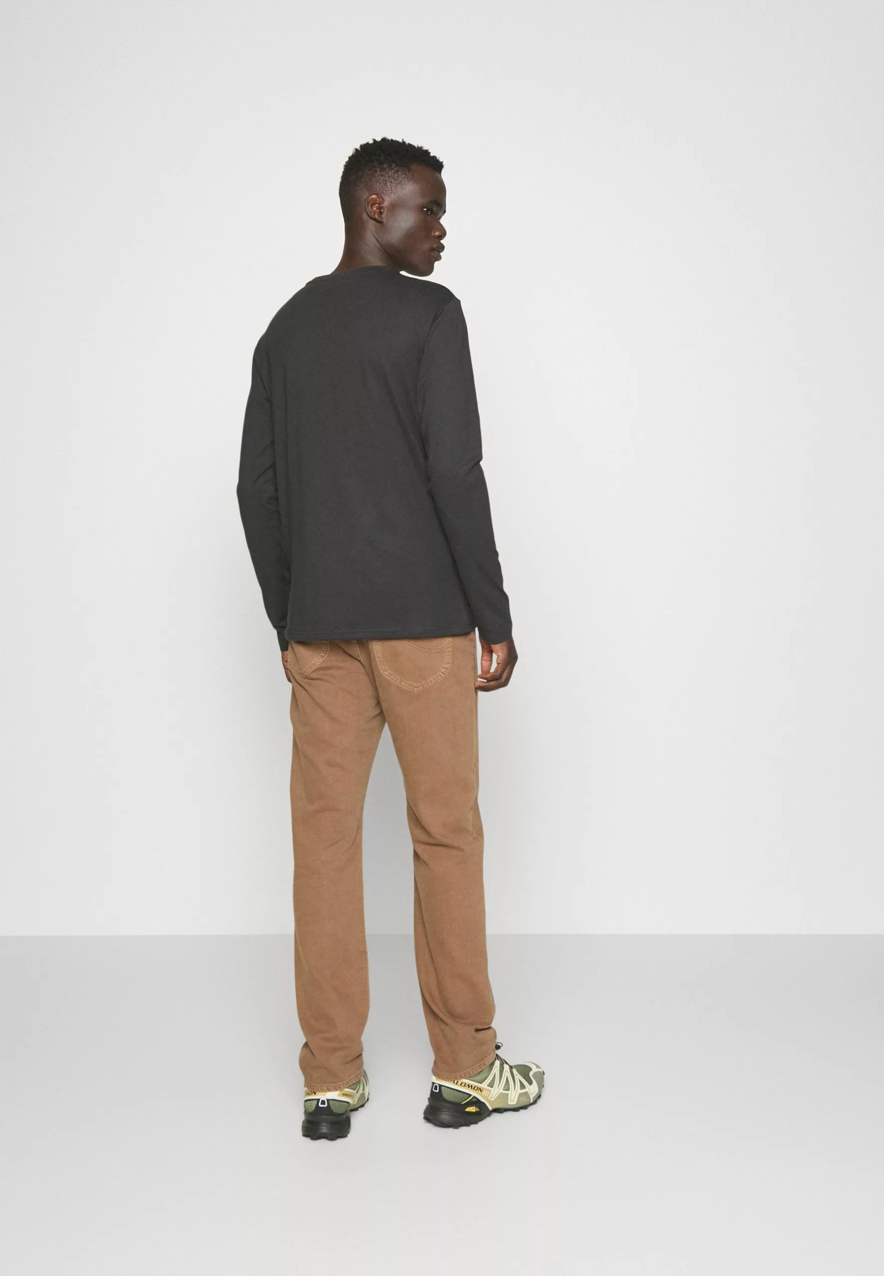 Pier One 3 Pack Unisex- Long Sleeved Top - Black/Bordeaux/Dark Green 3 Pier One 3 Pack Unisex- Long Sleeved Top - Black/Bordeaux/Dark Green - Image 3