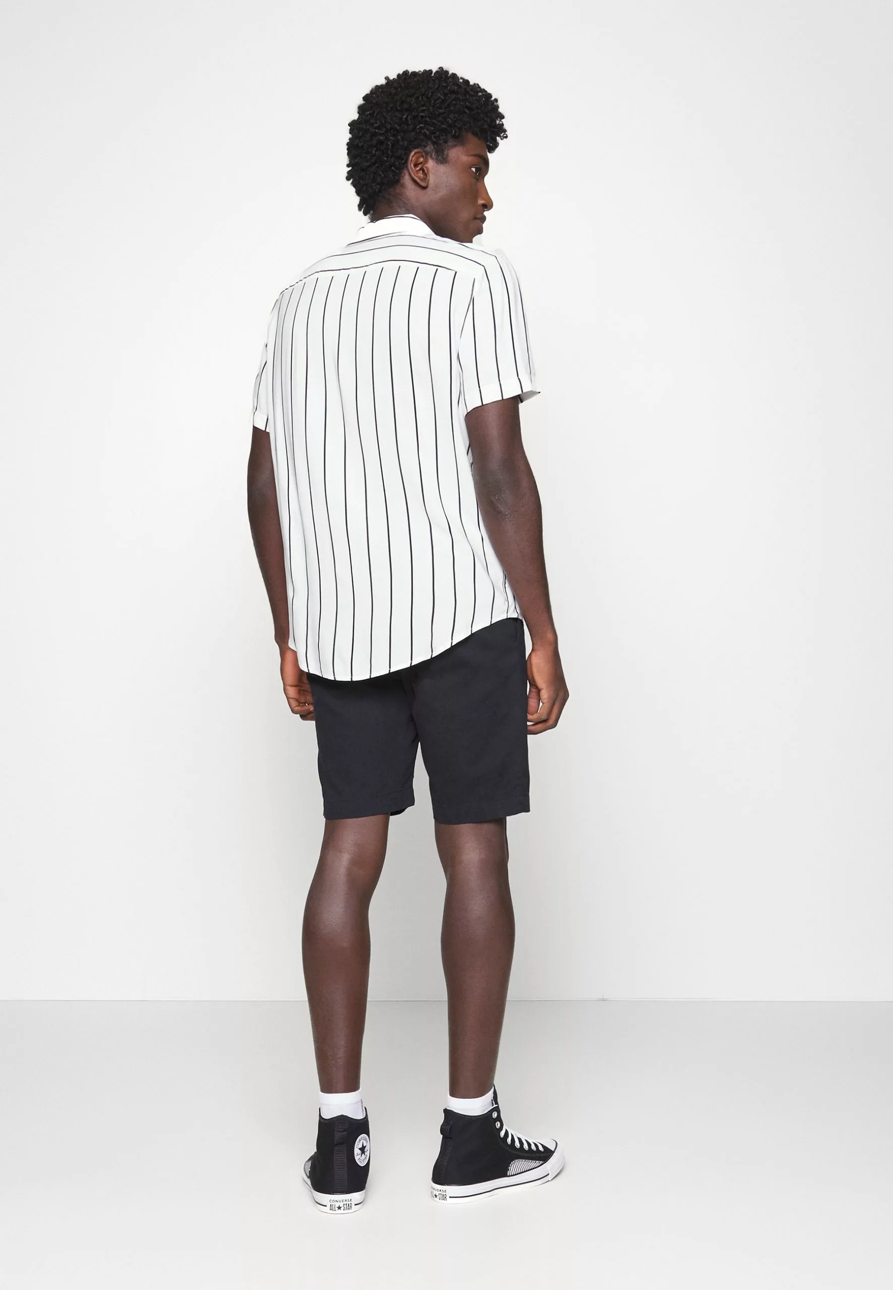 Pier One 2 Pack - Shirt - Black/White 5 Pier One 2 Pack - Shirt - Black/White - Image 5