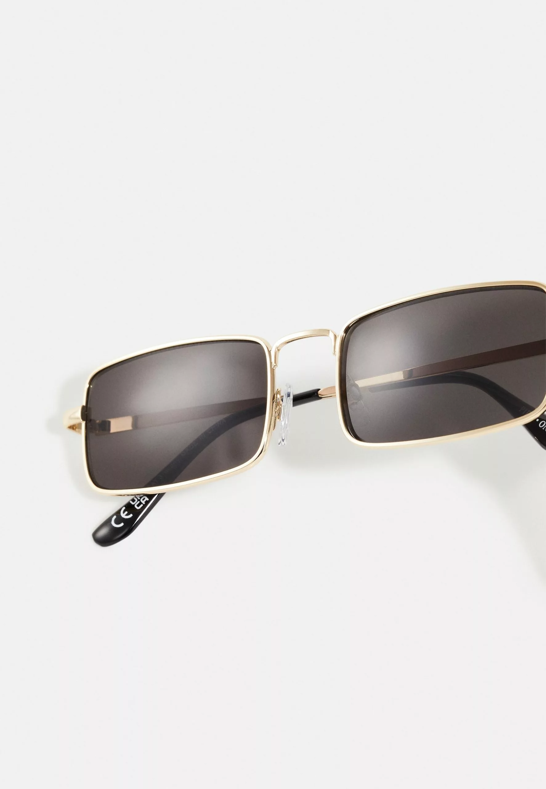Pier One Sunglasses - Gold-Coloured/Black 4 Pier One Sunglasses - Gold-Coloured/Black - Image 4