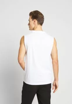 Pier One 3 Pack - Basic T-Shirt 10 Pier One 3 Pack - Basic T-Shirt -Pier One Shop a9eda1483b324f9bb5e5f44f95d5a2f7