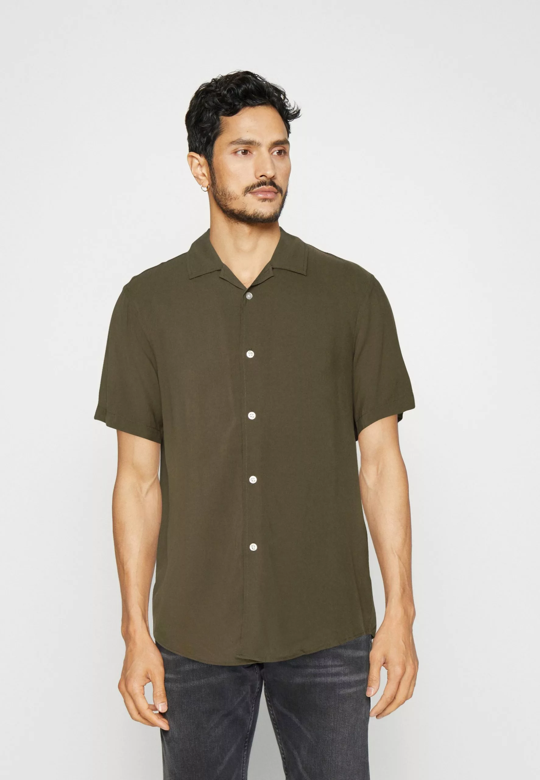 Pier One 2 Pack - Shirt - Olive/Black 2 Pier One 2 Pack - Shirt - Olive/Black - Image 2
