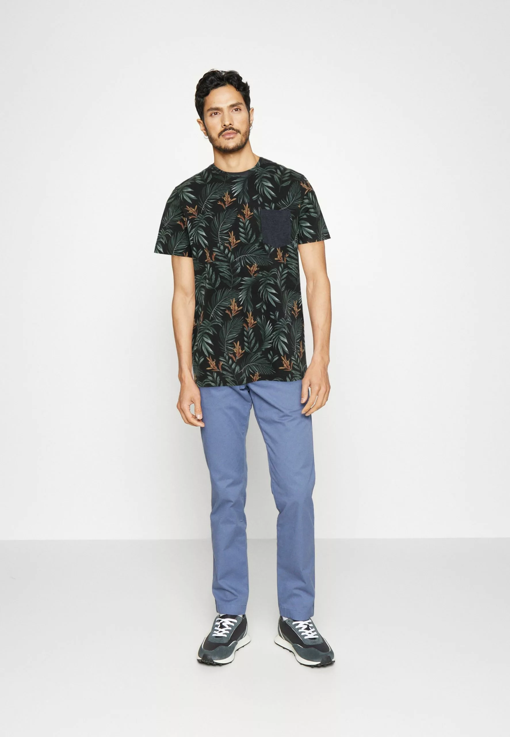 Pier One 2 Pack - Print T-Shirt - White/Multi-Coloured 1 Pier One 2 Pack - Print T-Shirt - White/Multi-Coloured