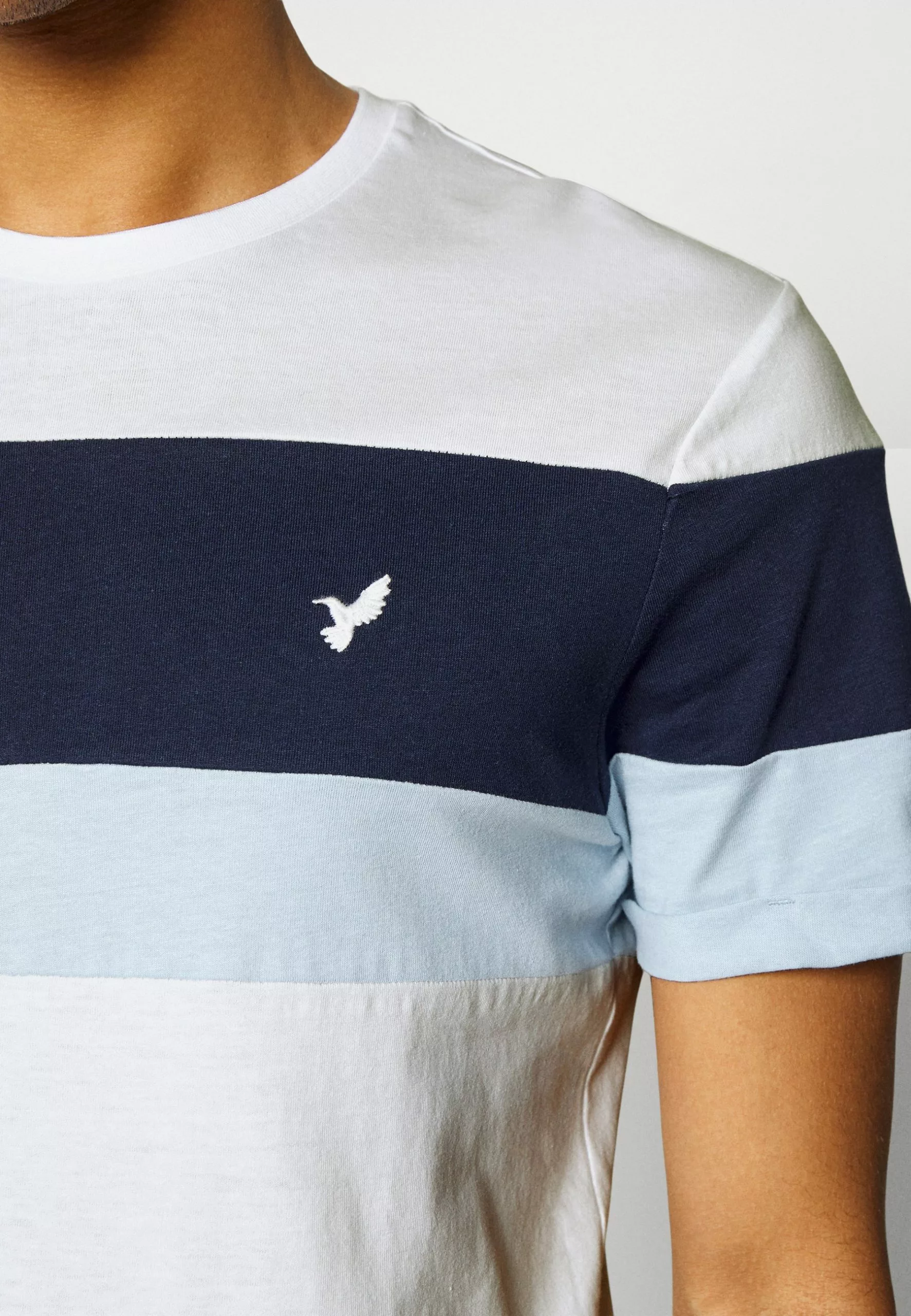 Pier One Print T-Shirt - White/Blue 6 Pier One Print T-Shirt - White/Blue - Image 6