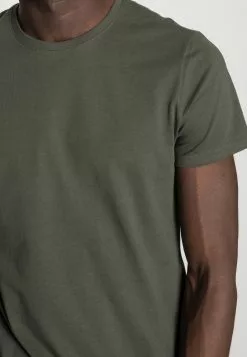 Pier One 3 Pack - Basic T-Shirt - Black/Grey/Green 13 Pier One 3 Pack - Basic T-Shirt - Black/Grey/Green -Pier One Shop ba2abdb3c78c4a8bb5a16ee701db5a1d