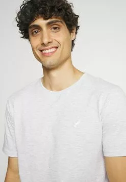 Pier One 5 Pack - Basic T-Shirt - Light Grey - 101_White - 001_Green - 602 -Pier One Shop bfc88b4fb0af436ea6df397e7b3e9a49