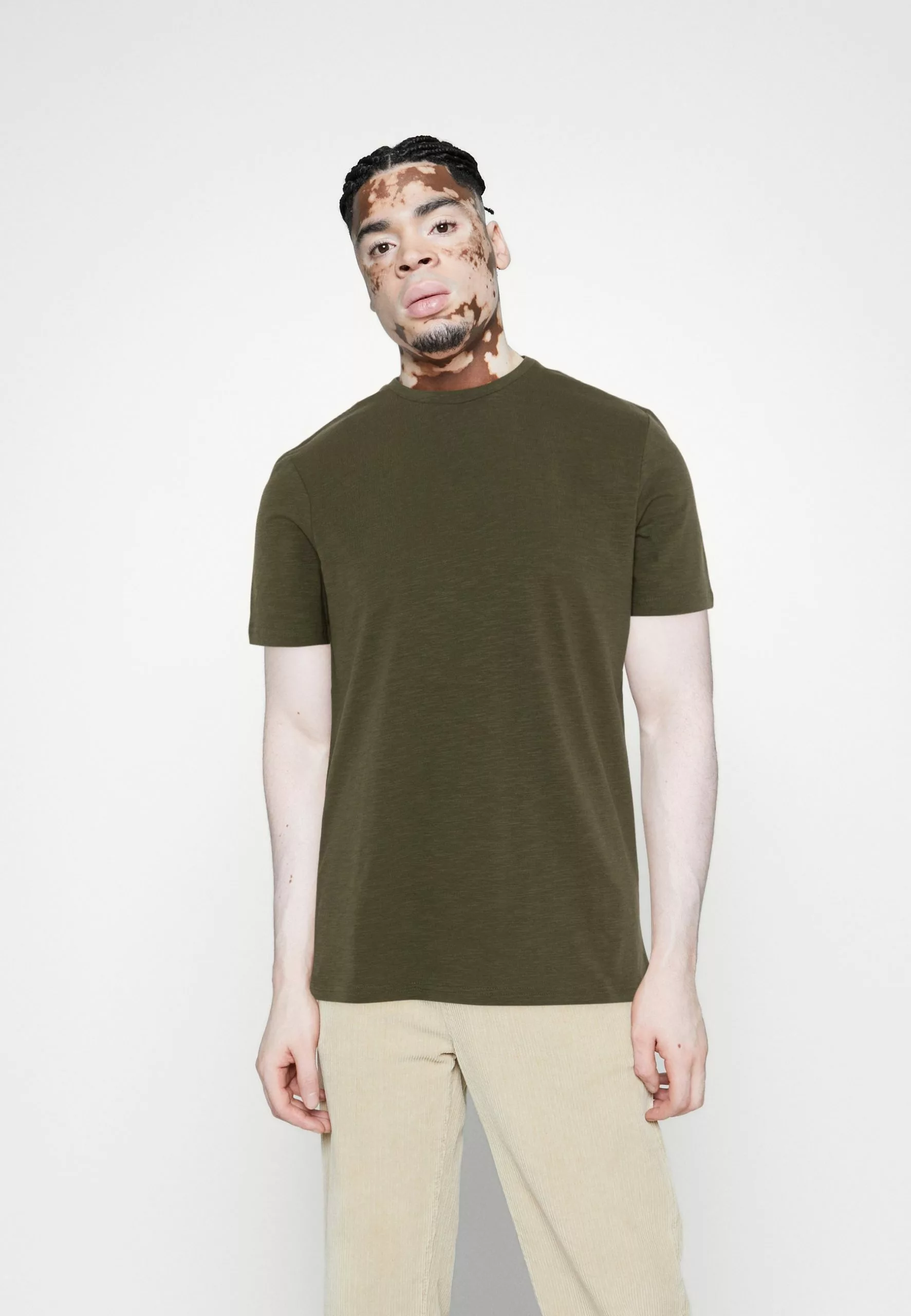 Pier One 7 Pack - Basic T-Shirt - White/Yellow/Lilac 4 Pier One 7 Pack - Basic T-Shirt - White/Yellow/Lilac - Image 4