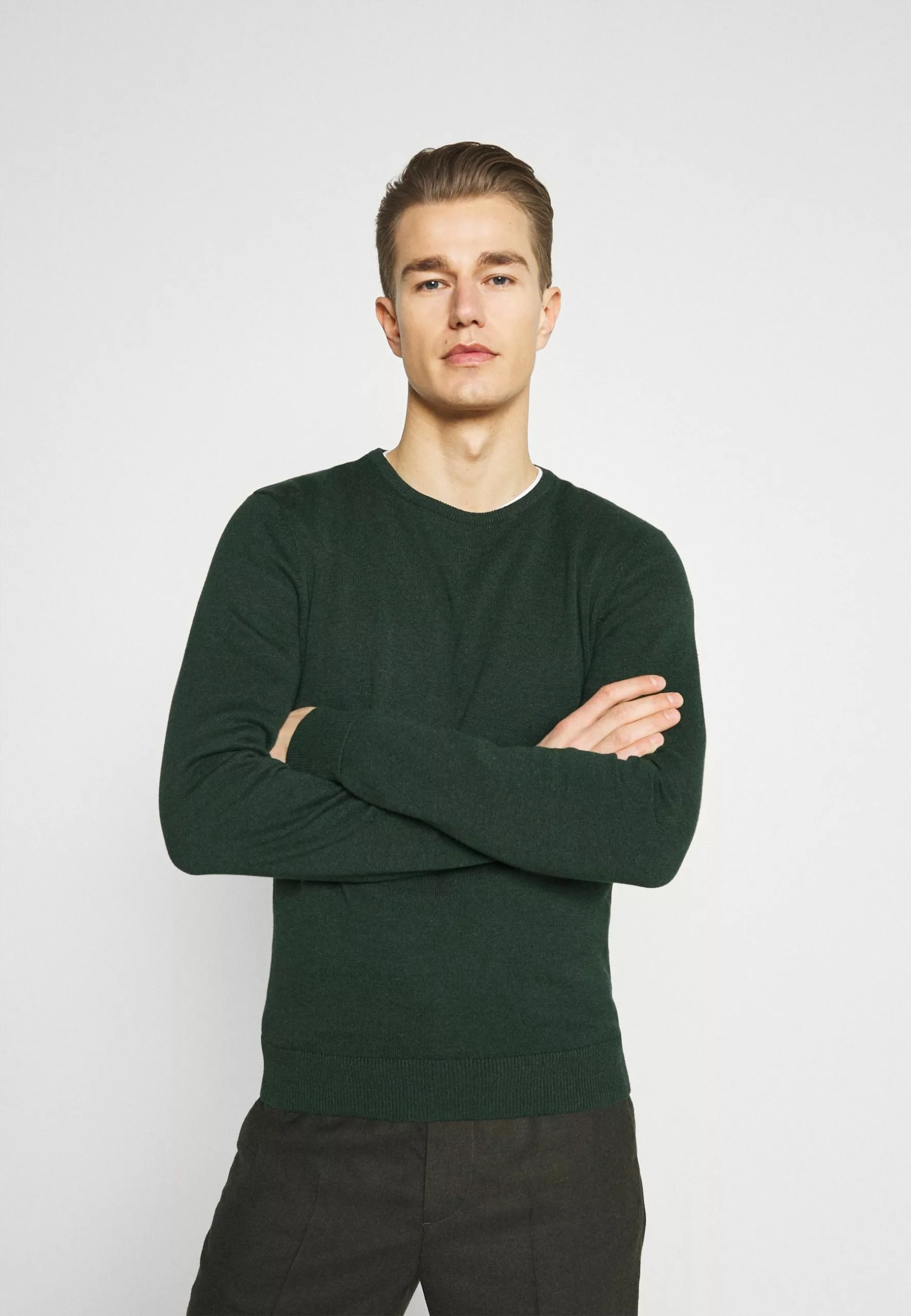 Pier One Basic Crewneck - Jumper - Mottled Dark Green 1 Pier One Basic Crewneck - Jumper - Mottled Dark Green