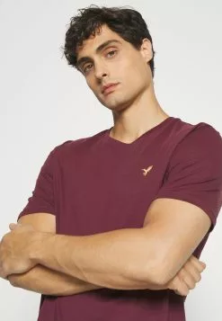 Pier One 3 Pack - Basic T-Shirt - Off-White/Bordeaux/Mint 12 Pier One 3 Pack - Basic T-Shirt - Off-White/Bordeaux/Mint -Pier One Shop cb7c26846b4b413986a1ad005f1e14ae