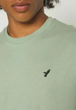 Pier One 3 Pack Unisex - Basic T-Shirt - White/Offwhite /Green 19 Pier One 3 Pack Unisex - Basic T-Shirt - White/Offwhite /Green -Pier One Shop d23f111cb2e748f791d902cf155010fc