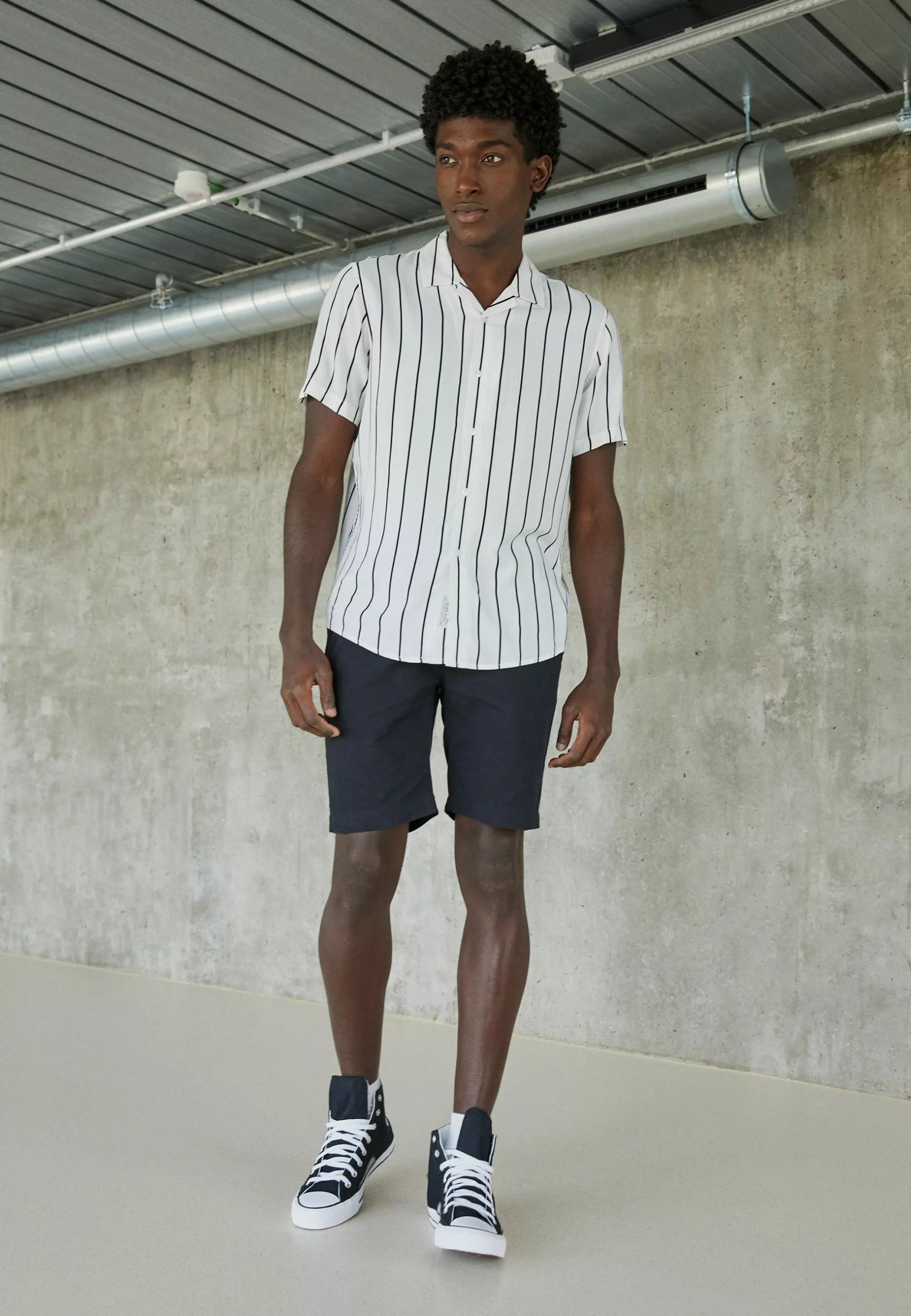 Pier One 2 Pack - Shirt - Black/White 1 Pier One 2 Pack - Shirt - Black/White