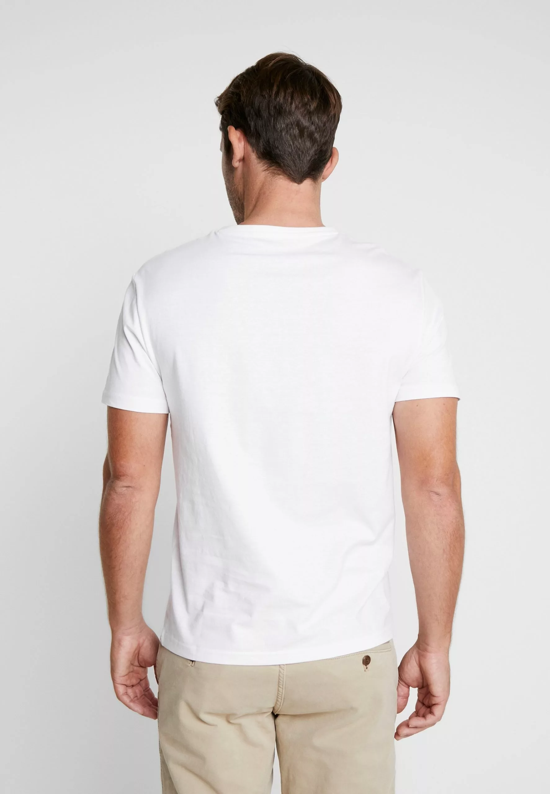 Pier One 3 Pack- Basic T-Shirt - White 3 Pier One 3 Pack- Basic T-Shirt - White - Image 3