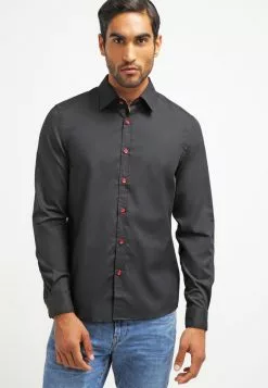 Pier One Shirt - Black/Red
