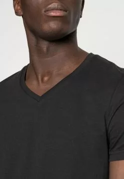 Pier One 3 Pack- Basic T-Shirt - Black 9 Pier One 3 Pack- Basic T-Shirt - Black -Pier One Shop df7c9f951f5c42309db997b3240fc1e8