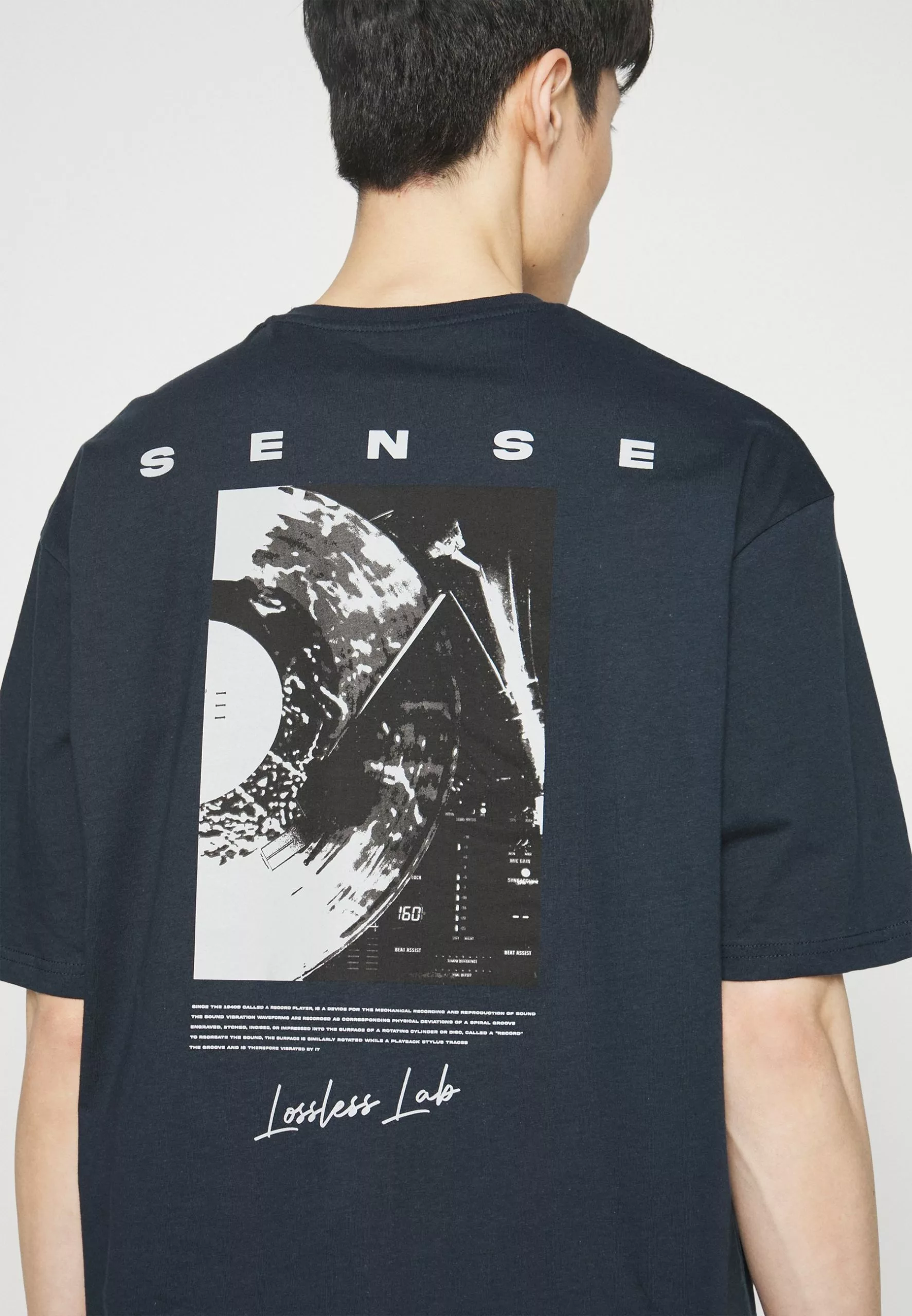 Pier One Sense Tee- Print T-Shirt - Dark Blue 4 Pier One Sense Tee- Print T-Shirt - Dark Blue - Image 4