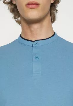 Pier One Basic T-Shirt - Light Blue 11 Pier One Basic T-Shirt - Light Blue -Pier One Shop ea582234adf1436e894021c337bea15e