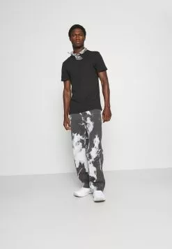 Pier One 3 Pack - Basic T-Shirt - Black/Mottled Dark Grey/Bordeaux