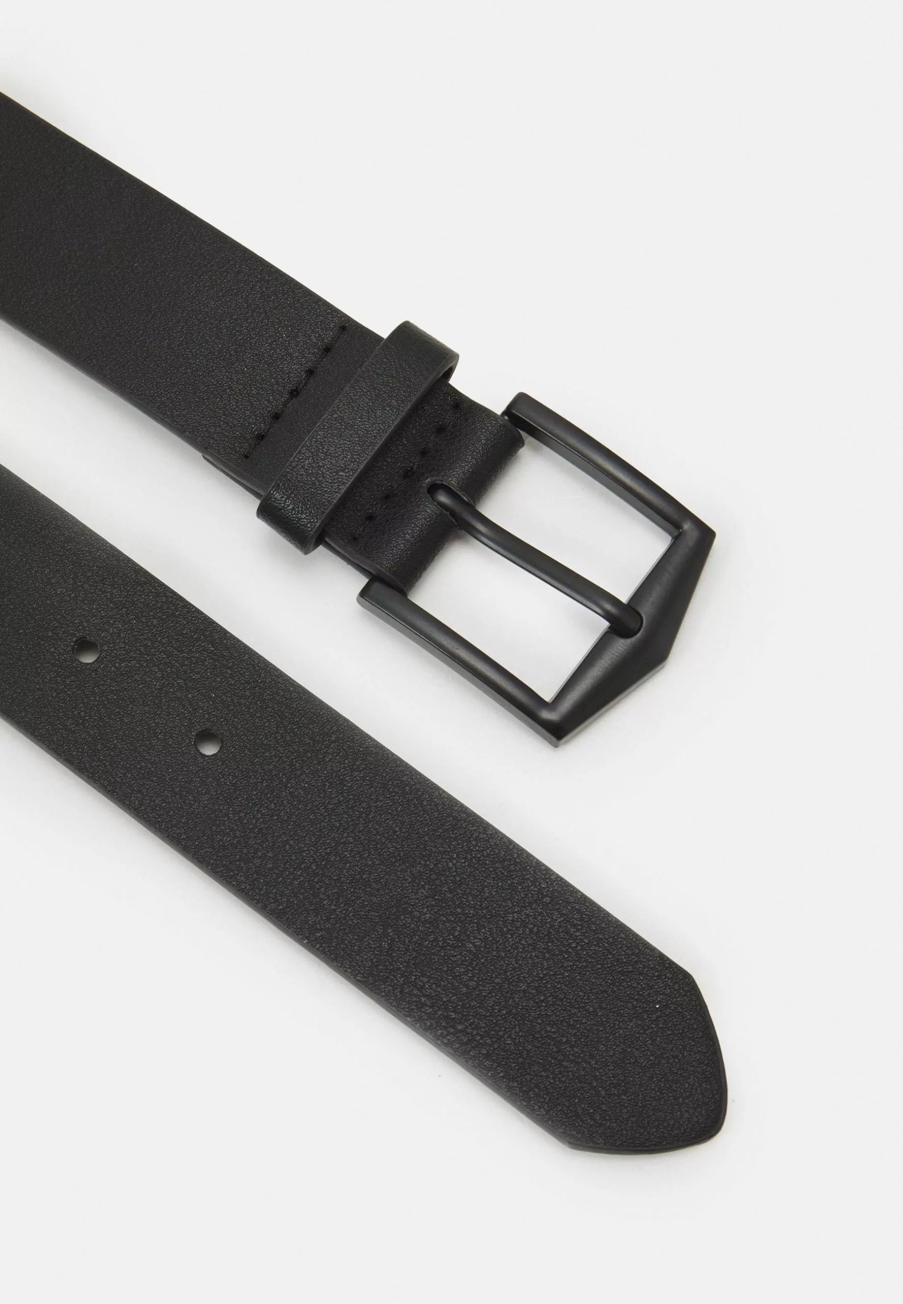 Pier One Belt - Black 2 Pier One Belt - Black - Image 2