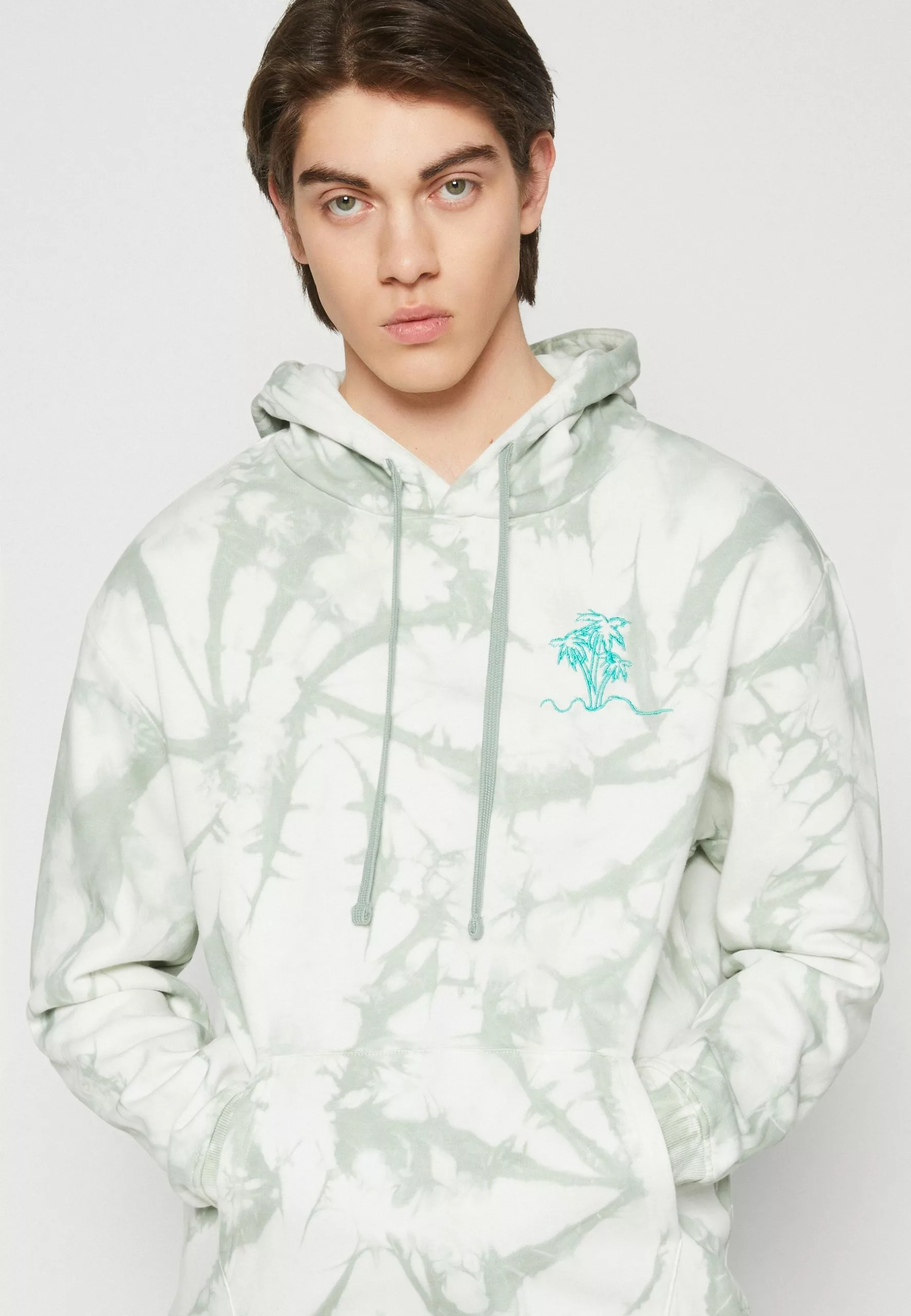 Pier One Hoodie - Green 4 Pier One Hoodie - Green - Image 4